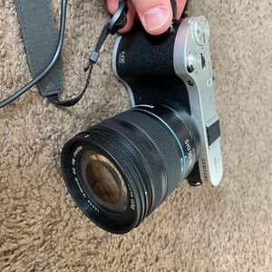 Samsung NX300 20.3mp CMOS smart Digital Camera